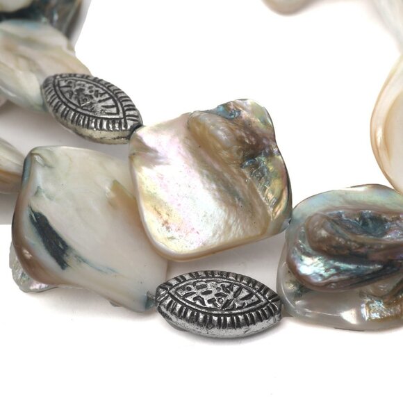 Vintage Iridescent Pearl Mother of Pearl Shell Necklace & Earring Set White Blue - Picture 11 of 12